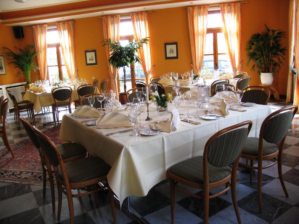 Rheinhotel Luxhof Hockenheim Exterior photo