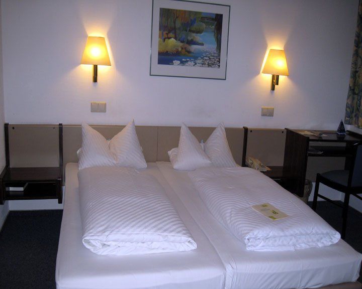 Rheinhotel Luxhof Hockenheim Exterior photo